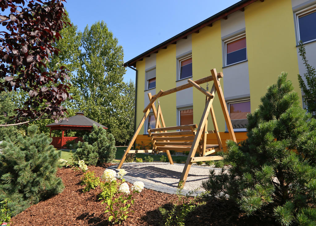 Hostel Zywiec Exterior photo